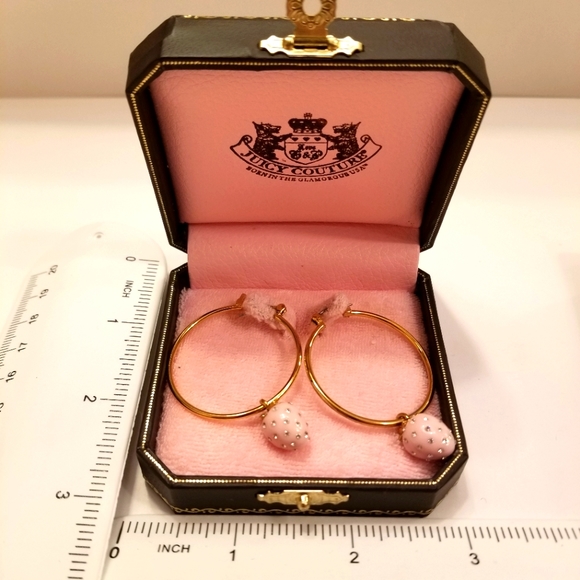 NIB Juicy Couture Pink Enamel Strawberries Crystals & Gold Hoop Earrings RARE - Picture 2 of 11